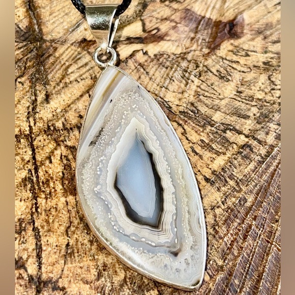 Montana Fire Agate Pendant 2 1/4” - Picture 5 of 8